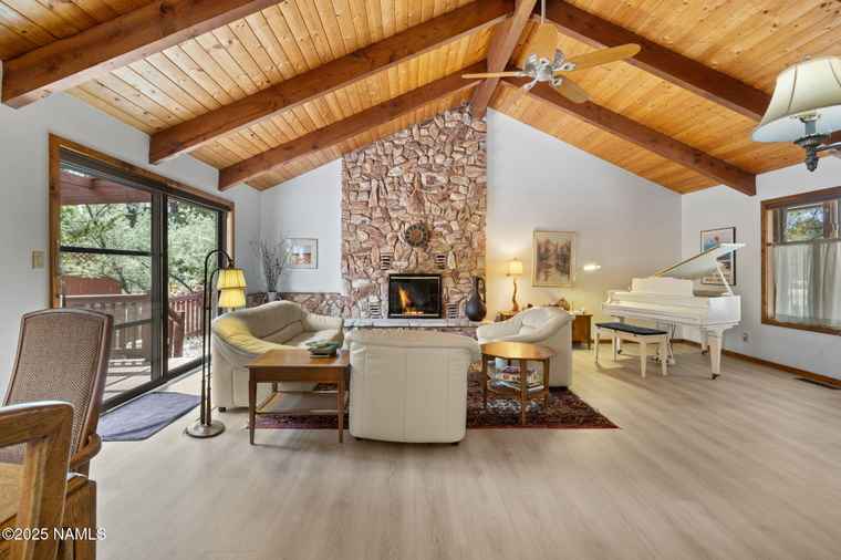 Photo of 2468 N Strawberry Way Flagstaff, AZ 86004