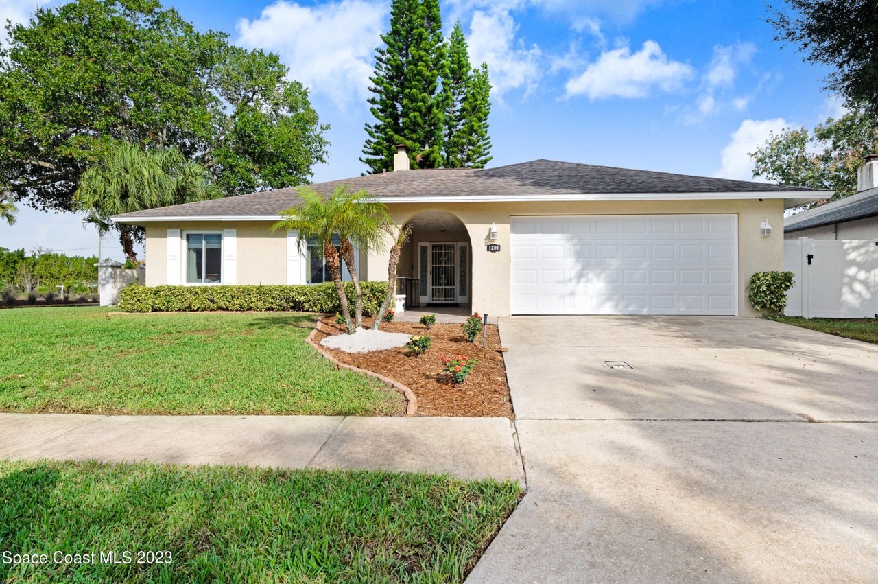 1290 Muirfield Ct, Titusville, FL 32780 | MLS# 981795 | Redfin