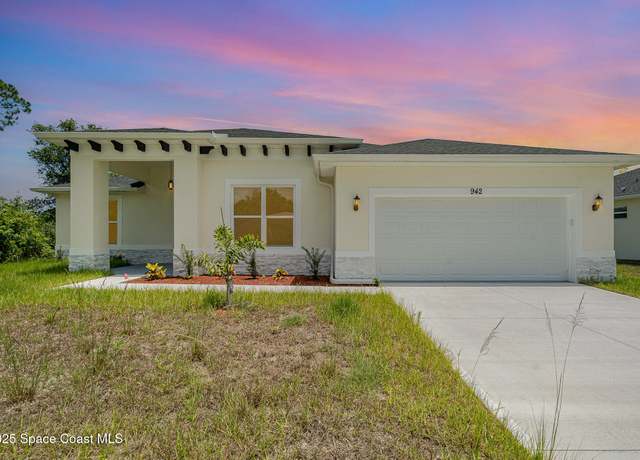 Property at 942 Toluca St SE #1, Palm Bay, FL 32909, 4 beds, 3.5 baths