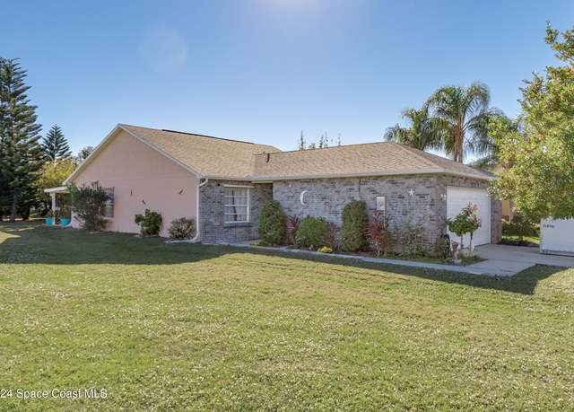 Property at 4001 Bayberry Dr, Melbourne, FL 32901, 2 beds, 2 baths