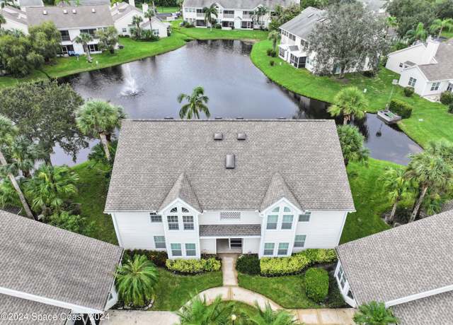 Property at 1965 Westminster Cir Apt 4, Vero Beach, FL 32966, 2 beds, 3 baths