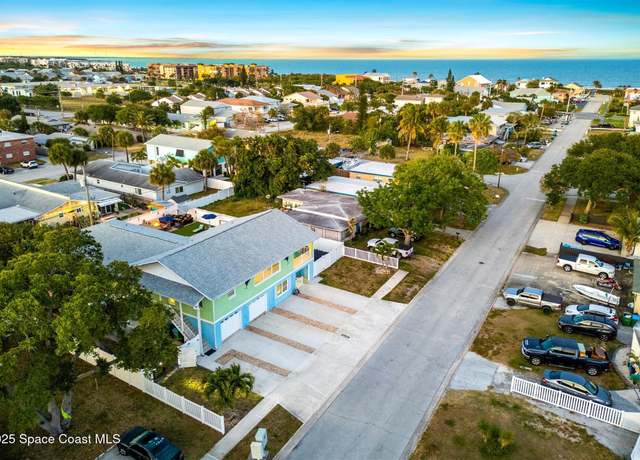 Property at 422 Jefferson Ave, Cape Canaveral, FL 32920, 7 beds, 6.5 baths