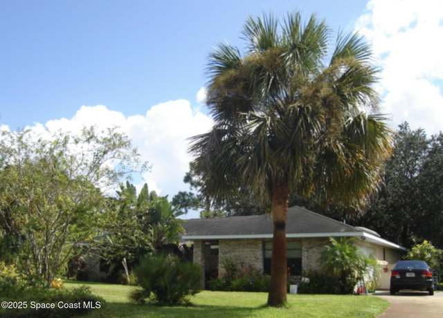 Property at 698 Awin Ct SE, Palm Bay, FL 32909, 3 beds, 2 baths