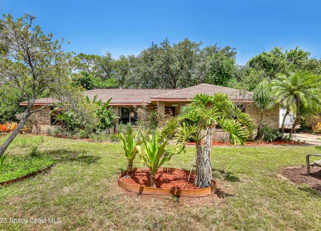 Property at 698 Awin Ct SE, Palm Bay, FL 32909, 3 beds, 2 baths