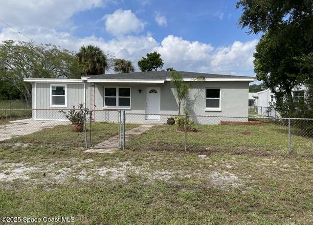 Property at 1060 Olive St, Cocoa, FL 32922, 3 beds, 1 bath