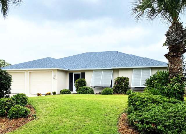 Property at 370 Lakeview Dr, Melbourne Beach, FL 32951, 4 beds, 2 baths