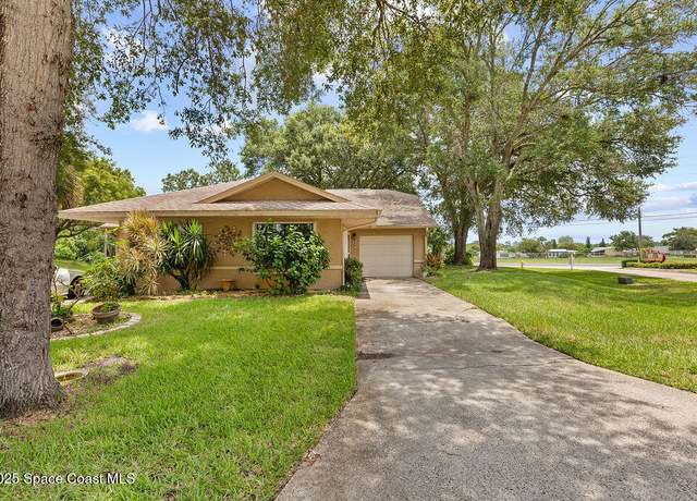 Property at 450 L M Davey Ln, Titusville, FL 32780, 2 beds, 2 baths