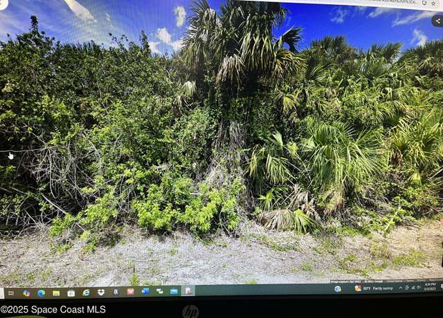 Property at 573 Fintonrod St SW, Palm Bay, FL 32908