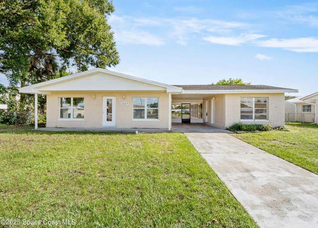 Property at 2337 Lakeview Dr, Melbourne, FL 32935, 4 beds, 2 baths
