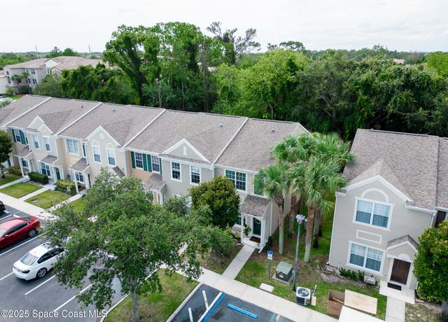 Property at 1315 Hampton Park Ln, Melbourne, FL 32940, 2 beds, 2.5 baths