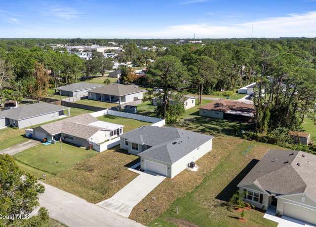 Property at 299 Trenton Ave SW, Palm Bay, FL 32908, 4 beds, 2 baths