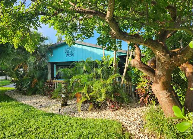 Property at 8543 Rosalind Ave, Cape Canaveral, FL 32920, 2 beds, 1 bath