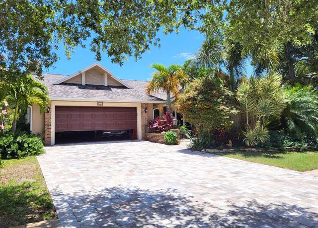 Property at 451 Mallard Ln, Indialantic, FL 32903, 3 beds, 2 baths