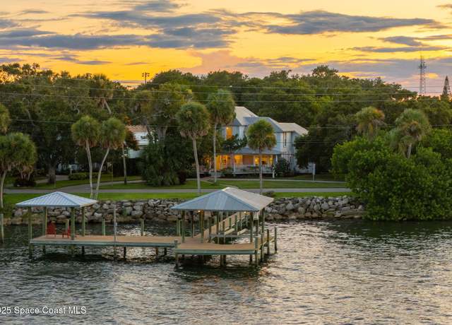 Property at 607 Rockledge Dr, Rockledge, FL 32955, 4 beds, 3.5 baths