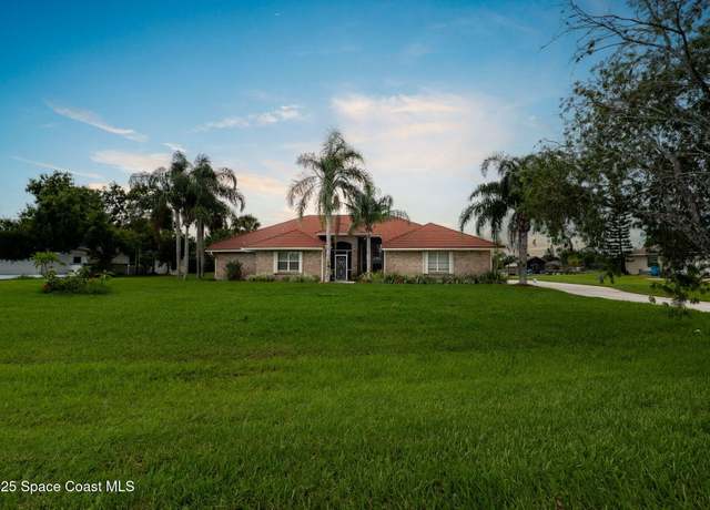 Property at 405 Lake View Ln, Grant-valkaria, FL 32909, 3 beds, 2.5 baths