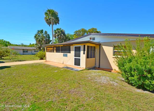 Property at 600 Burr St, Melbourne, FL 32901, 3 beds, 2 baths