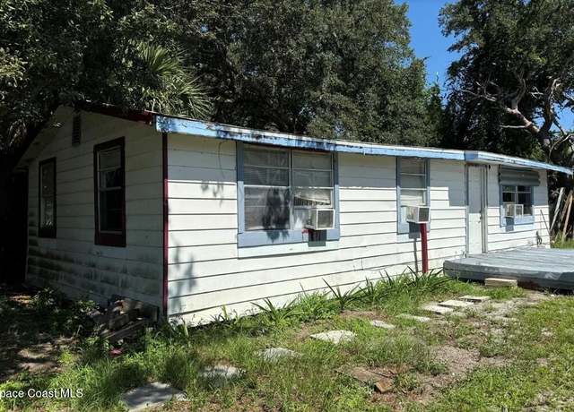 Property at 624 Tucker St, Melbourne, FL 32901, 3 beds, 1 bath