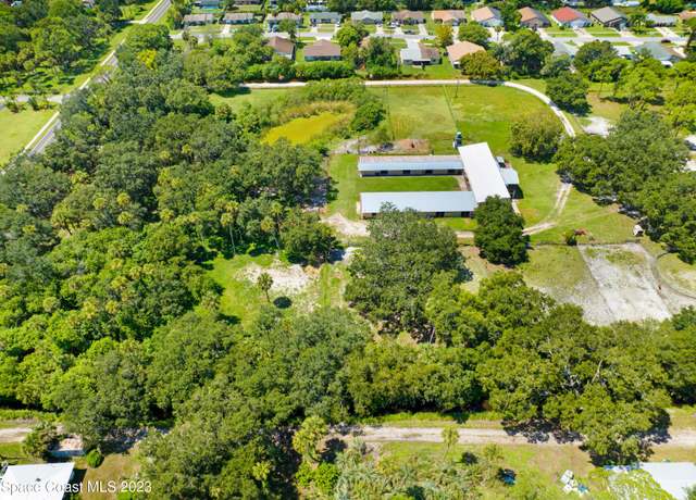 Property at 2150 Lake Dr, Cocoa, FL 32926, 3 beds, 2.5 baths