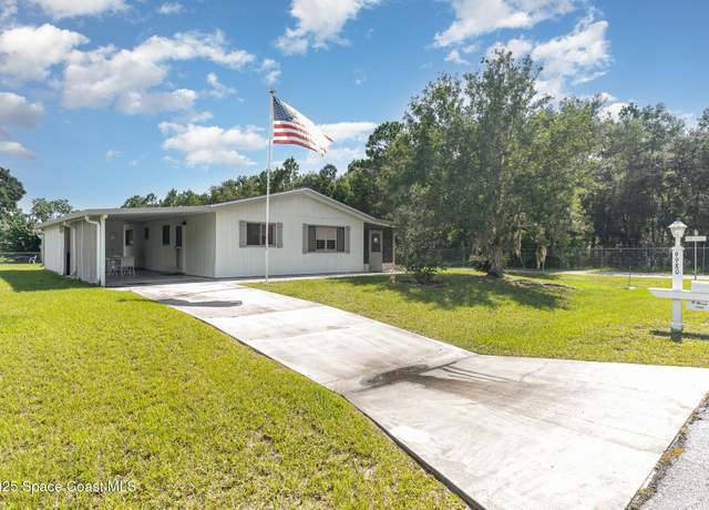 Property at 9980 SW 101st Ln, Ocala, FL 34482, 2 beds, 2 baths