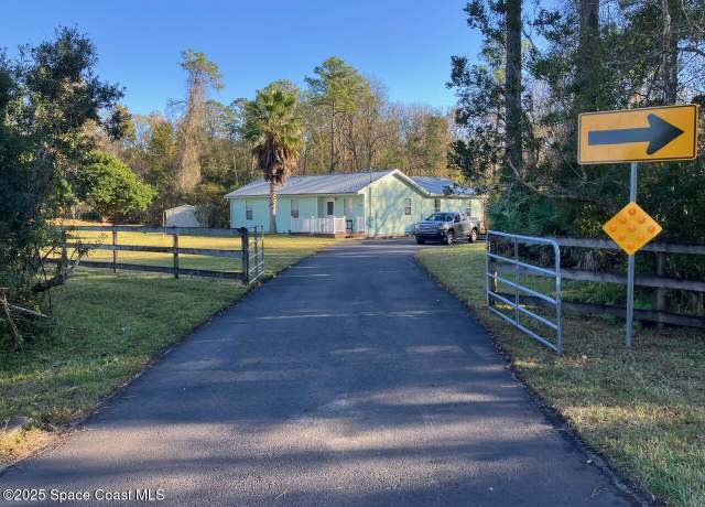 Property at 7984 Hamilton Ave, Hastings, FL 32145, 3 beds, 2 baths