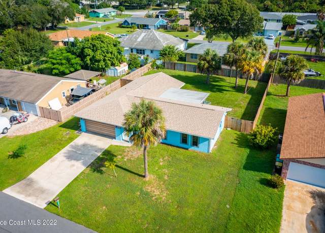 Property at 2025 Advana St NE, Palm Bay, FL 32905, 3 beds, 2 baths