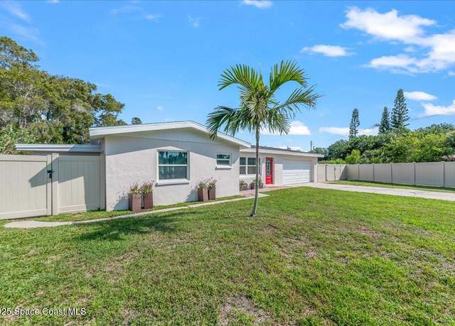Property at 2 E Circle Dr, Cocoa Beach, FL 32931, 3 beds, 2 baths