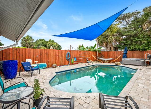 Property at 1557 Hillcrest Dr, Melbourne, FL 32935, 5 beds, 4 baths