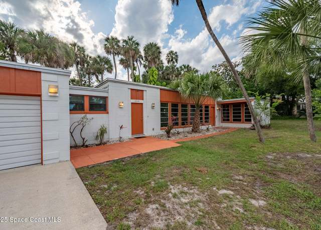 Property at 2318 Country Club Rd, Melbourne, FL 32901, 4 beds, 2 baths