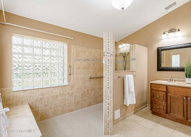 Property at 1464 Timacuan Dr, Melbourne, FL 32940, 3 beds, 2 baths