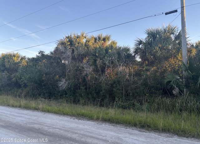Property at 886 Robin St SW, Palm Bay, FL 32908