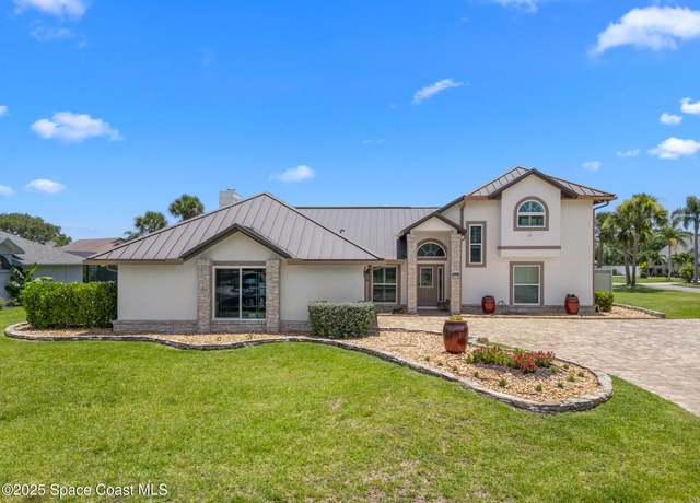 Property at 963 Spanish Wells Dr, Melbourne, FL 32940, 5 beds, 3 baths