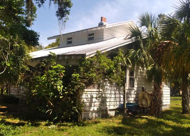 Property at 3080 New Jersey Ave, Malabar, FL 32950, 3 beds, 2 baths