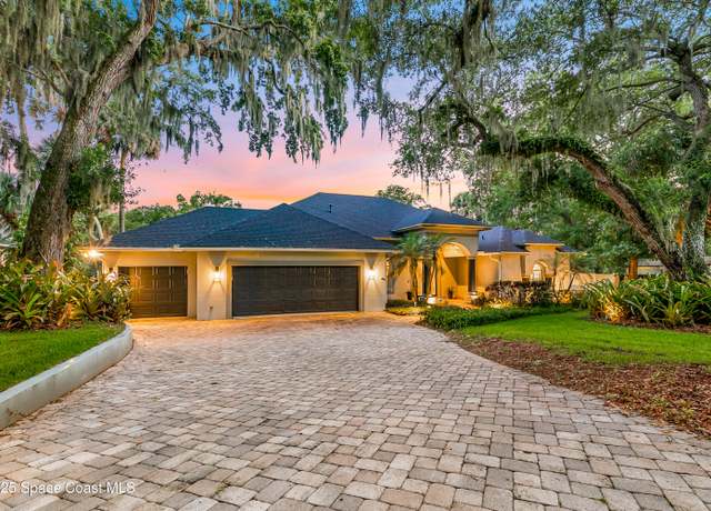 Property at 229 E Melbourne Ave, Melbourne, FL 32901, 4 beds, 3 baths