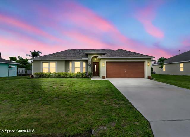 Property at 374 SE Yardley Ter, Port St. Lucie, FL 34983, 4 beds, 2 baths