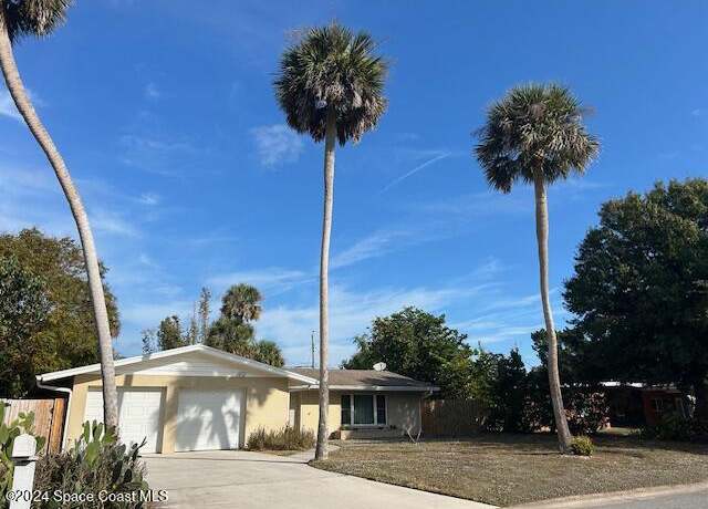 Property at 108 River Heights Dr, Cocoa, FL 32922, 4 beds, 2 baths