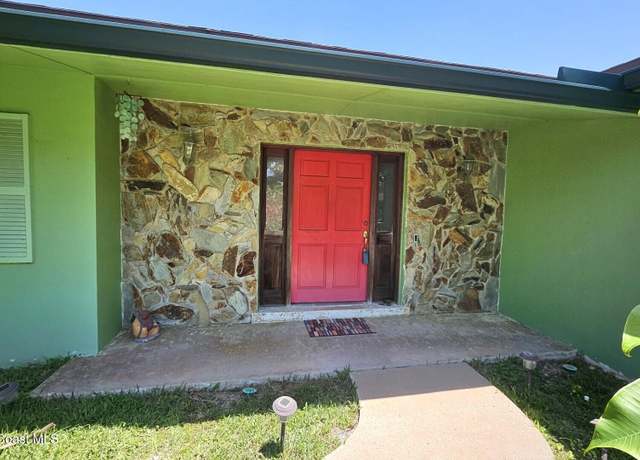 Property at 306 Glen Ridge Rd, Cocoa, FL 32926, 4 beds, 2 baths