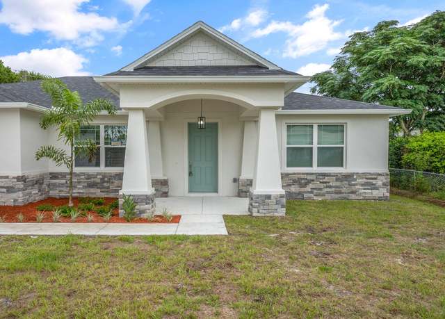 Property at 1011 Johnston Rd SE, Palm Bay, FL 32909, 4 beds, 2.5 baths