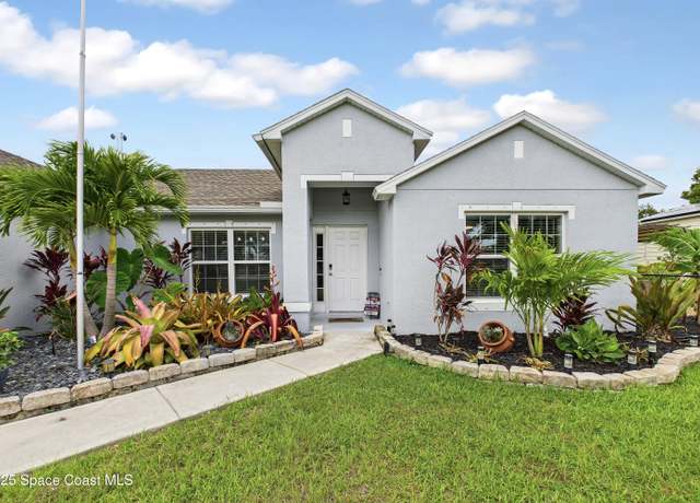 Property at 8325 105th Ct, Vero Beach, FL 32967, 3 beds, 2 baths