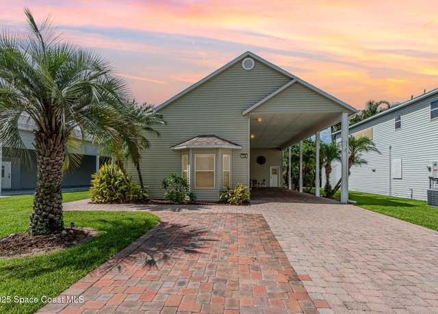 Property at 716 Plantation Dr, Titusville, FL 32780, 1 bed, 1.5 baths