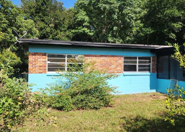 Property at 195 N Hilltop Dr, Titusville, FL 32796, 3 beds, 2.5 baths