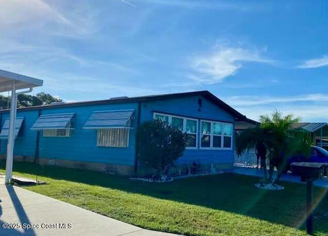Property at 717 Wedalia Dr, Sebastian, FL 32976, 2 beds, 2 baths