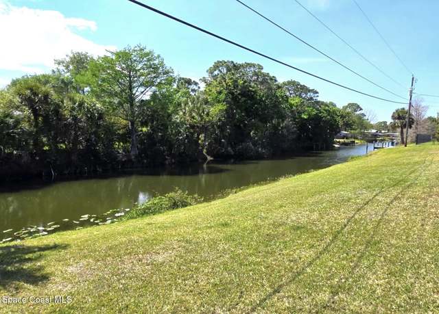 Property at 5215 Pina Vista Dr, Melbourne, FL 32934, 3 beds, 2.5 baths