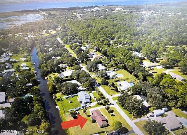 Property at 5215 Pina Vista Dr, Melbourne, FL 32934, 3 beds, 2.5 baths