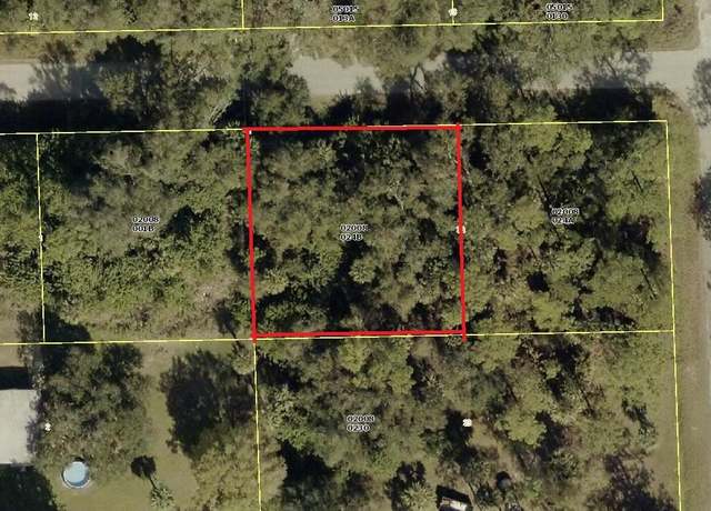 Property at 1904 E 9th St, Lehigh Acres, FL 33936