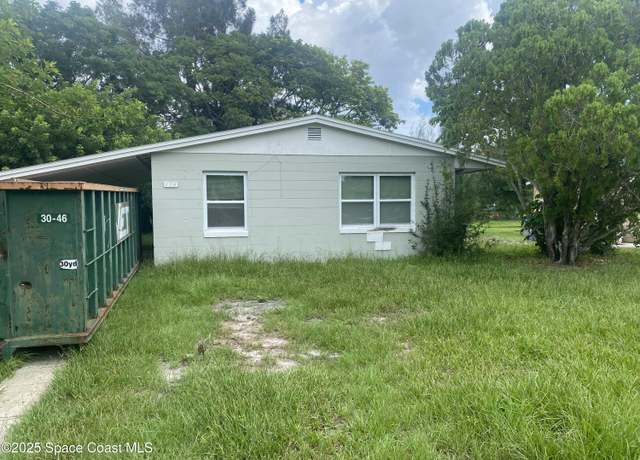 Property at 114 Crown Blvd, Melbourne, FL 32901, 3 beds, 1 bath