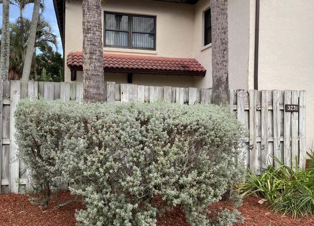 Property at 3231 Sea Oats Cir, Melbourne Beach, FL 32951, 2 beds, 1.5 baths