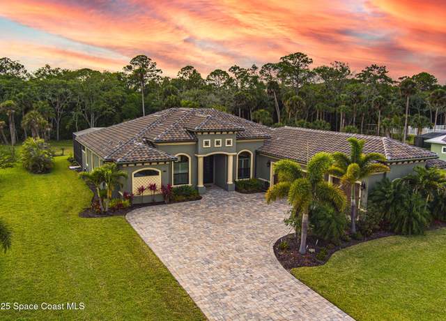 Property at 4387 Preservation Cir, Melbourne, FL 32934, 5 beds, 3 baths
