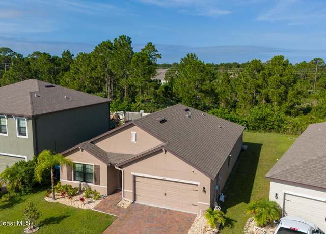 Property at 820 Old Country Rd SE, Palm Bay, FL 32909, 4 beds, 2 baths