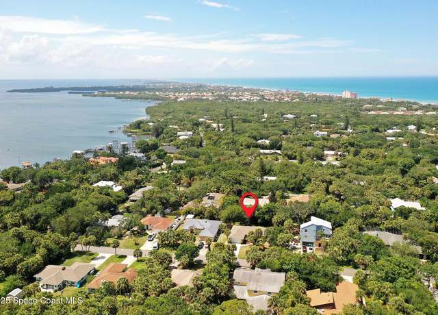 Property at 280 Pelican Dr, Melbourne Beach, FL 32951, 3 beds, 2 baths