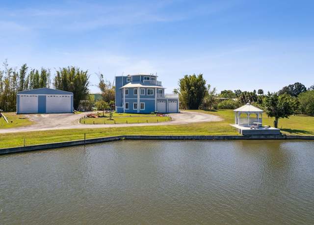 Property at 5620 Angler Dr, Cocoa, FL 32926, 3 beds, 3 baths